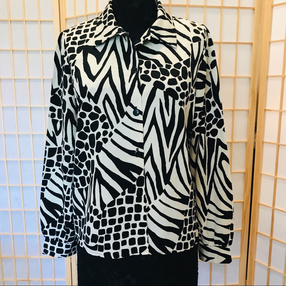Michele Michelle black and white blouse